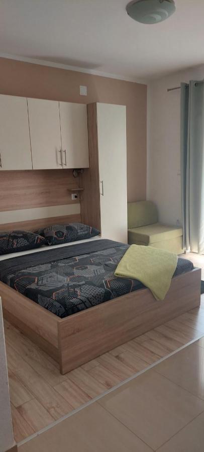 Apartments Stipe ビオグラード・ナ・モル エクステリア 写真