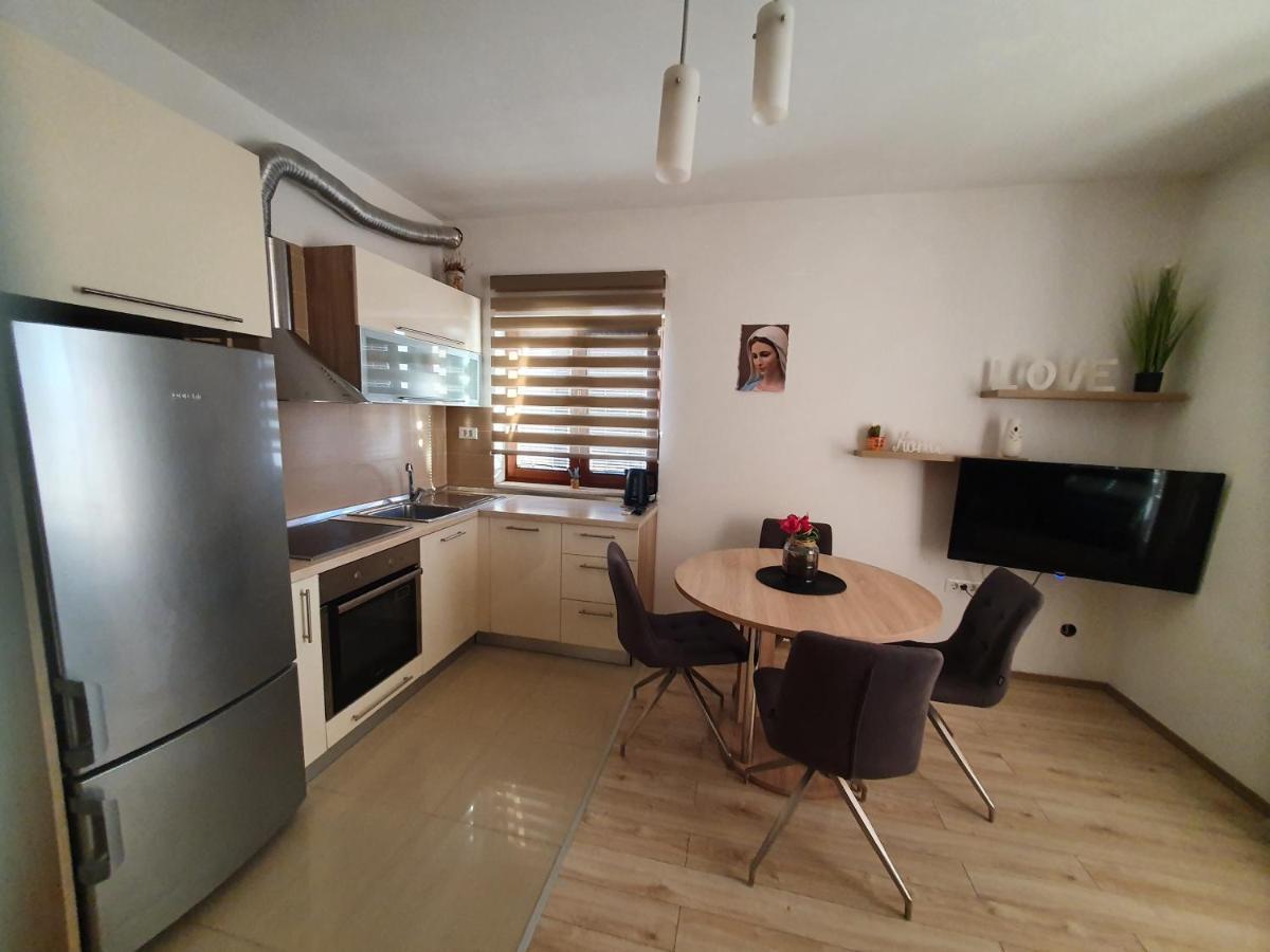 Apartments Stipe ビオグラード・ナ・モル 部屋 写真